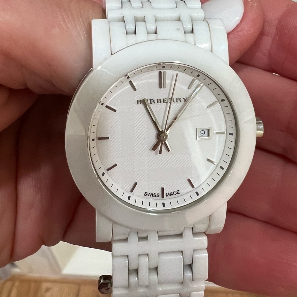 Burberry watch worn once and in perfect condition!